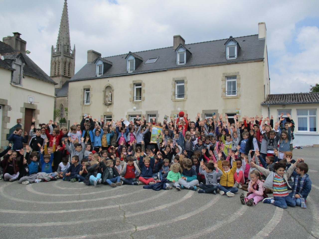 Operation "Bol de riz" et parrainage des courses lors des rencontres à Pluvigner ele 6 avril 2017.